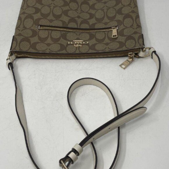 Coach - Picture 5 of 6